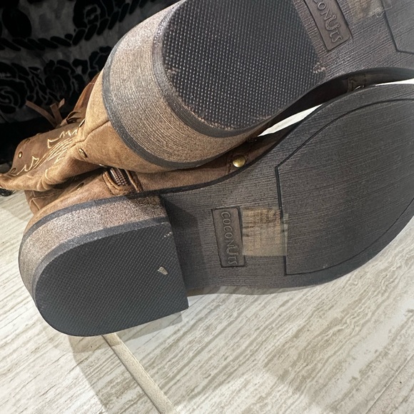 NWOT Women’s Coconut by Matisse cowboy boots. Size 9.5 - Picture 3 of 9